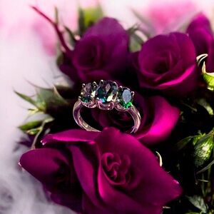 Women’s Sterling Silver Mystic Topaz Ring